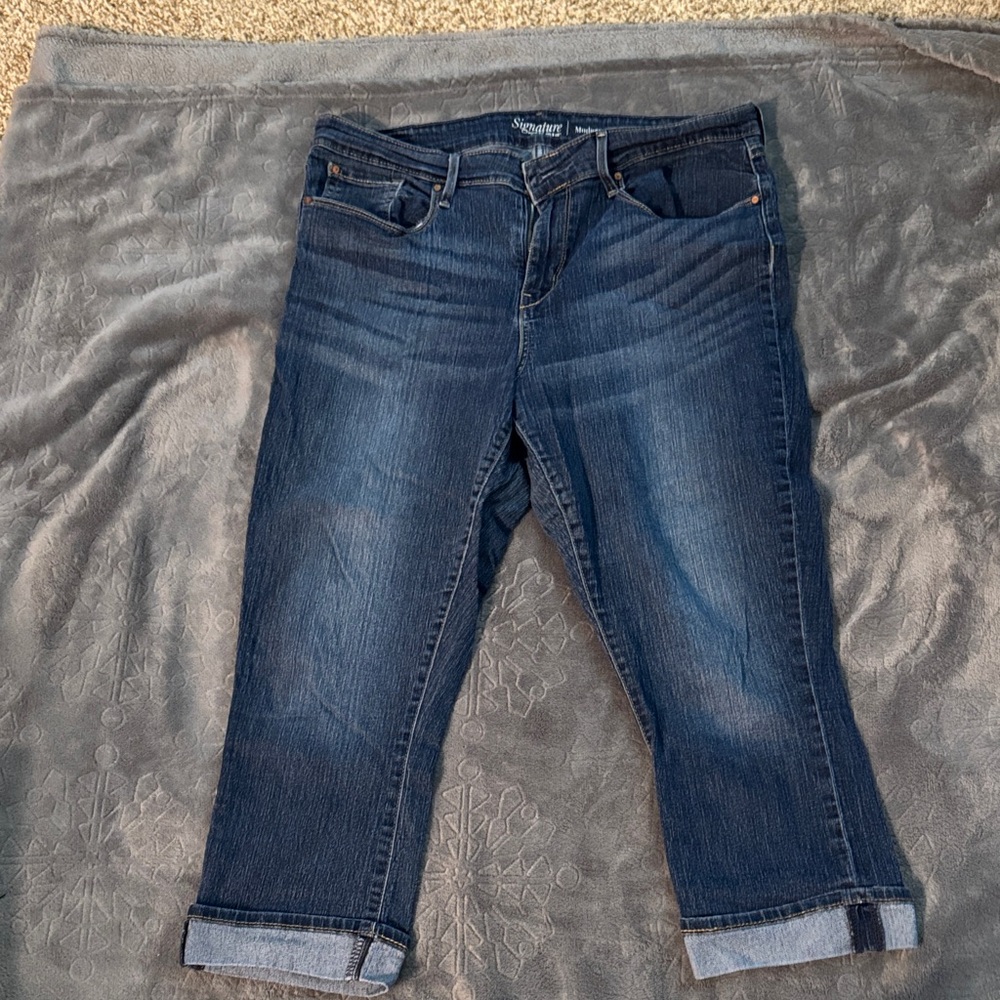 Signature by Levi Strauss Dark Blue Capris